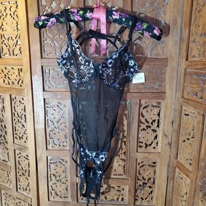 Vintage Deadstock Frederick's of Hollywood black and purple floral lingerie piec